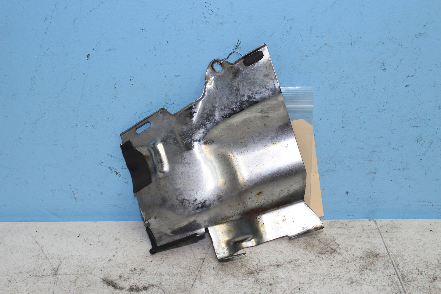 00-07 Honda Shadow VT1100 C2 Sabre OEM Center Cover 83702-MAH-000
