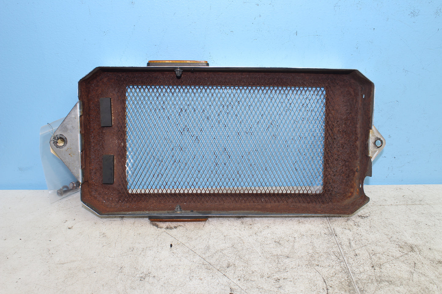 00-07 Honda Shadow VT1100 C2 Sabre OEM Radiator Cover 19040-MCK-A00