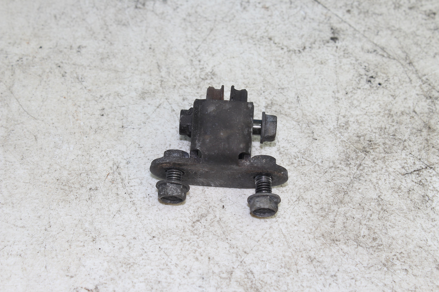 00-07 Honda Shadow VT1100 C2 Sabre OEM Engine Mount Bracket Hardware