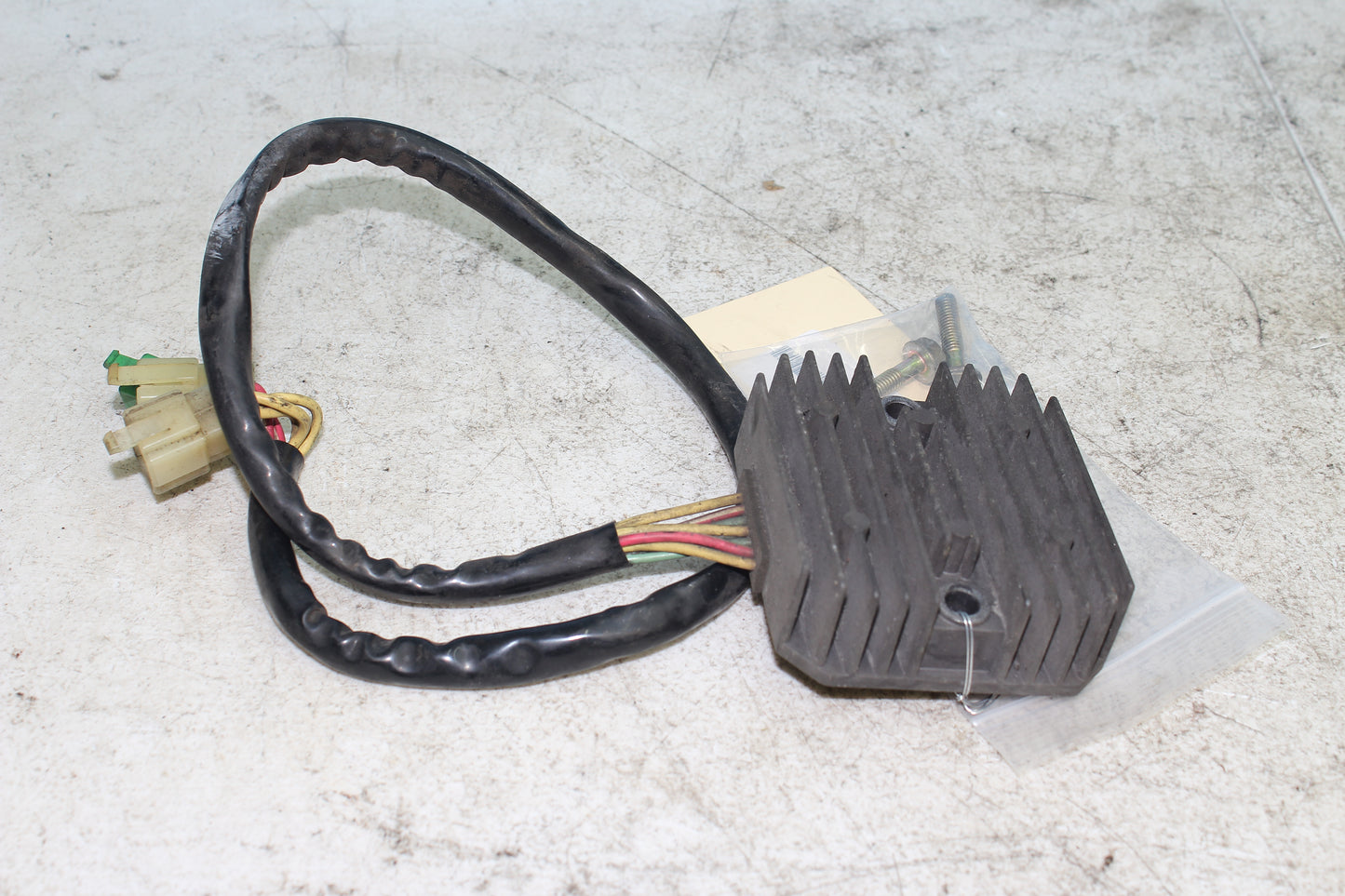 00-07 Honda Shadow VT1100 C2 Sabre OEM Voltage Regulator Rectifier 31600-MCK-A01