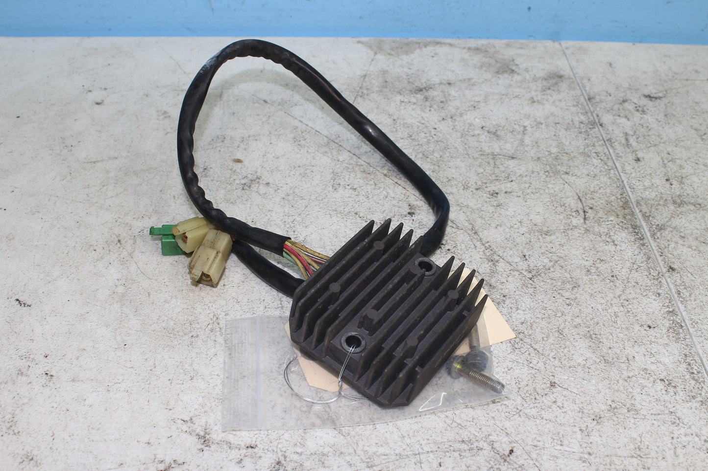 00-07 Honda Shadow VT1100 C2 Sabre OEM Voltage Regulator Rectifier 31600-MCK-A01