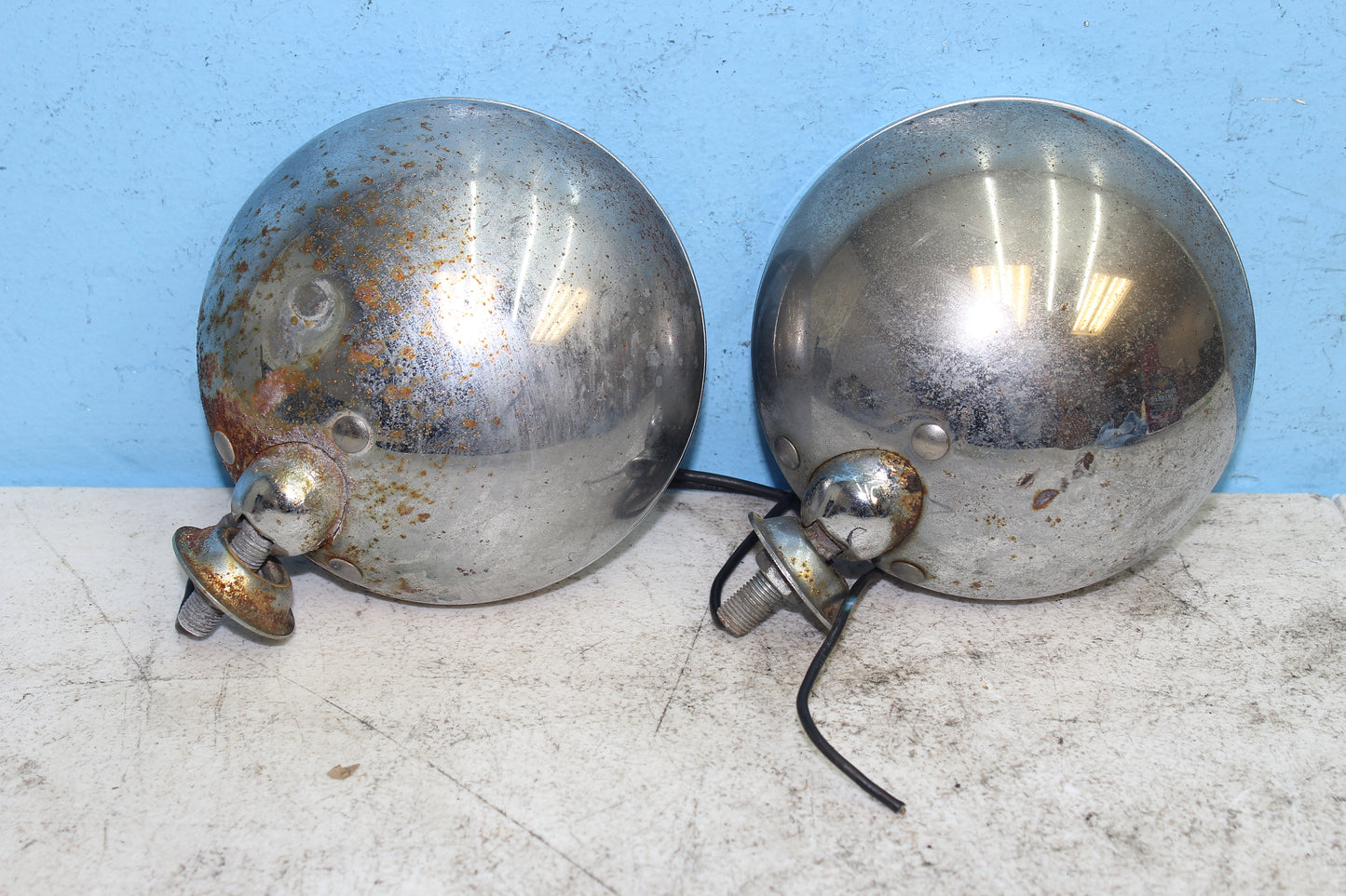 00-07 Honda Shadow VT1100 C2 Sabre Front Passing Lights / Fog Lamps (PAIR)
