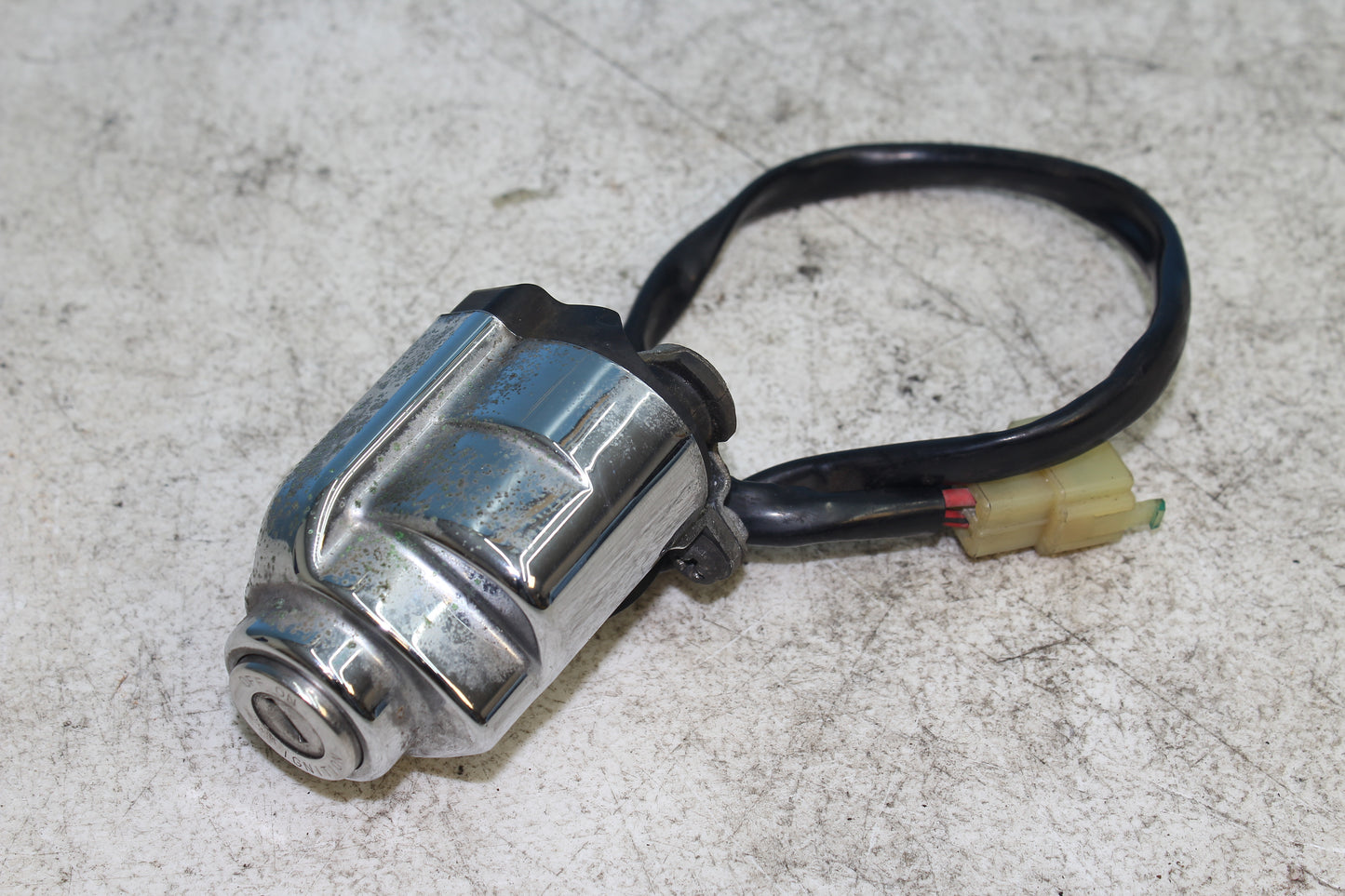 00-07 Honda Shadow VT1100 C2 Sabre OEM Ignition Seat Gas Cap Lock w/ Key