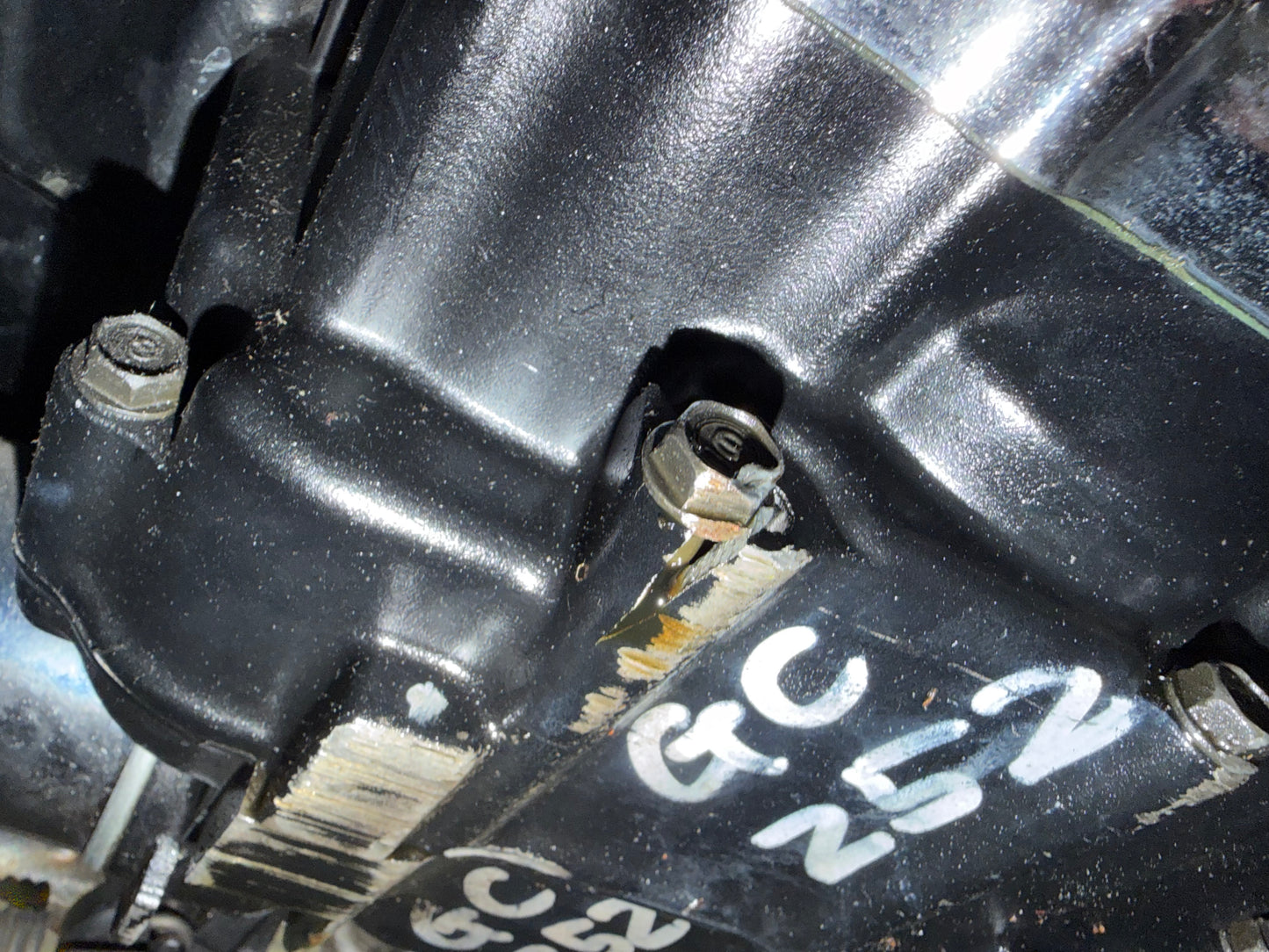 00-07 Honda Shadow VT1100 C2 Sabre Engine / Trans *RUNS FOR PARTS CRACKED CASE*
