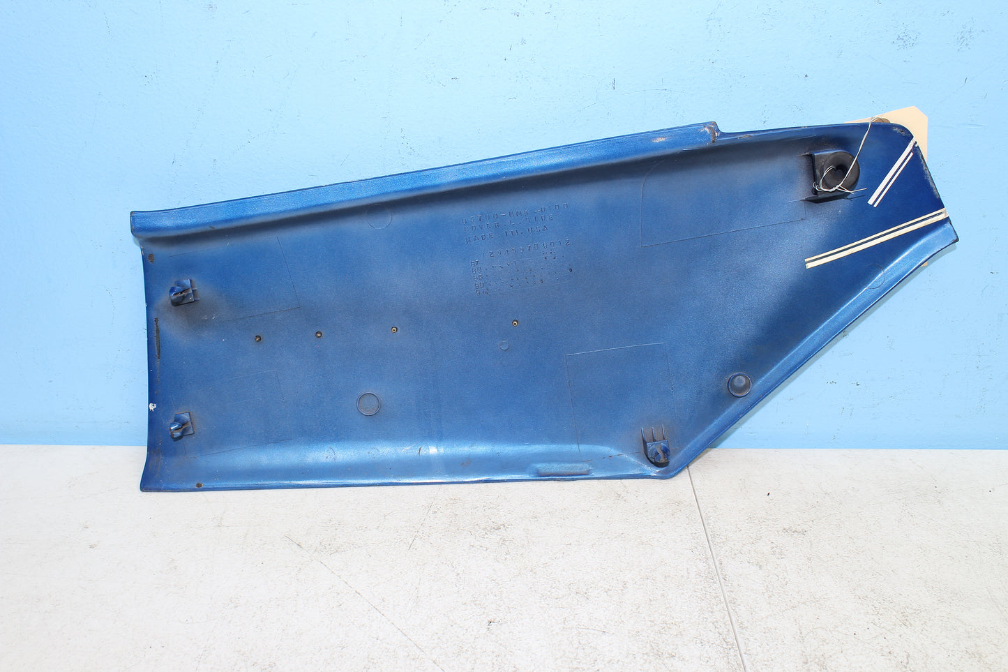 88-00 Honda Goldwing GL1500 OEM Left Side Lower Seat Side Cover 83700-MN5-0100