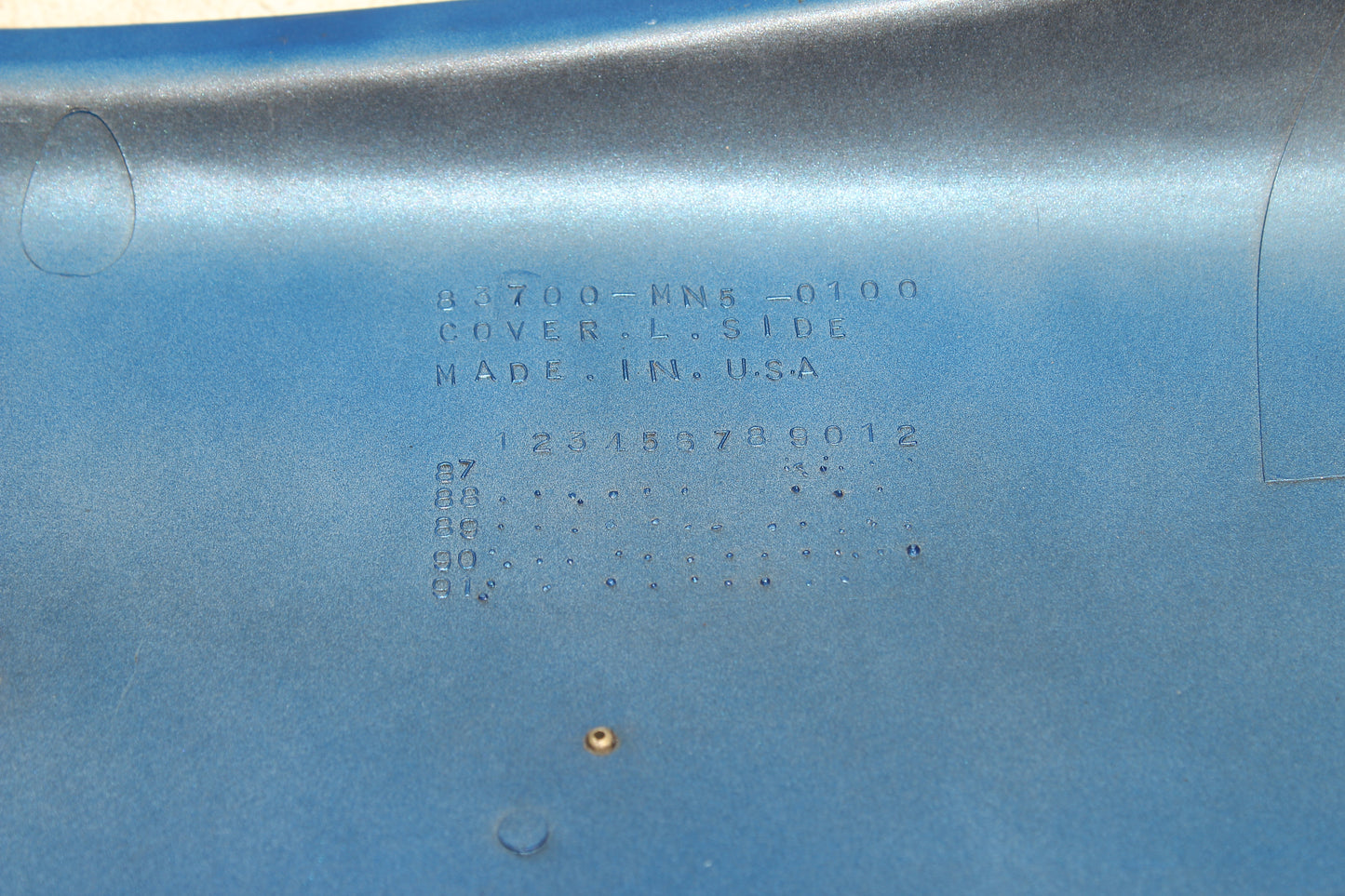 88-00 Honda Goldwing GL1500 OEM Left Side Lower Seat Side Cover 83700-MN5-0100