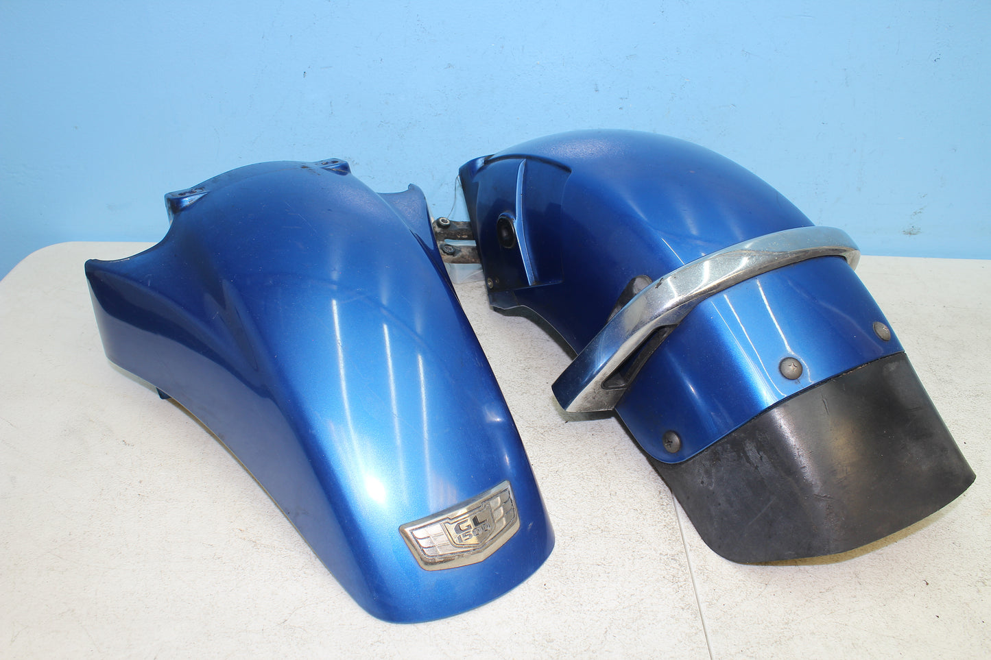 88-00 Honda Goldwing GL1500 OEM Complete Front Fender Assembly