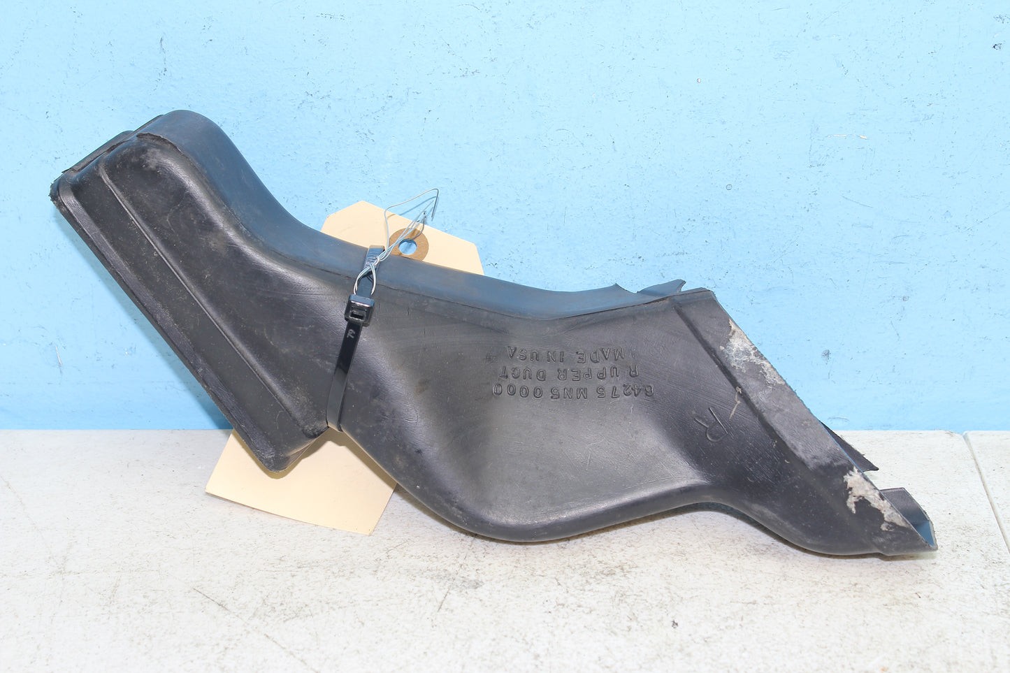 88-00 Honda Goldwing GL1500 OEM Right Upper Air Vent Duct 64275-MN5-000 *DMG*