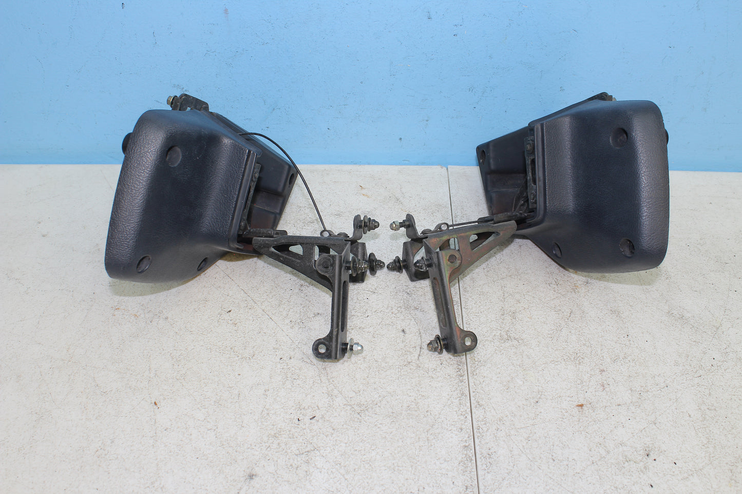 88-00 Honda Goldwing GL1500 OEM Rear Arm Rest Mount w Trunk Hinges Set
