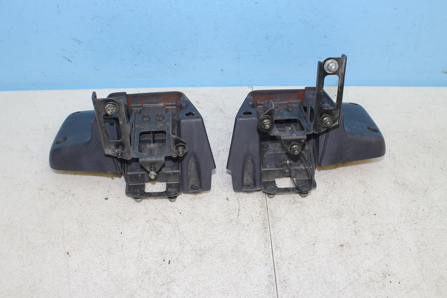 88-00 Honda Goldwing GL1500 OEM Rear Arm Rest Mount w Trunk Hinges Set