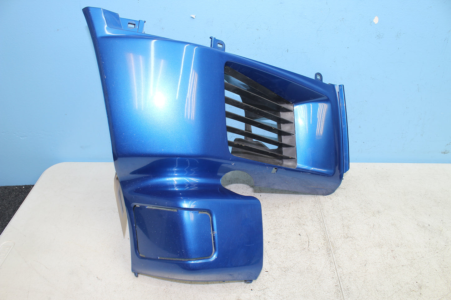88-00 Honda Goldwing GL1500 OEM Left Lower Cowl Fairing 64290-MN5-0000