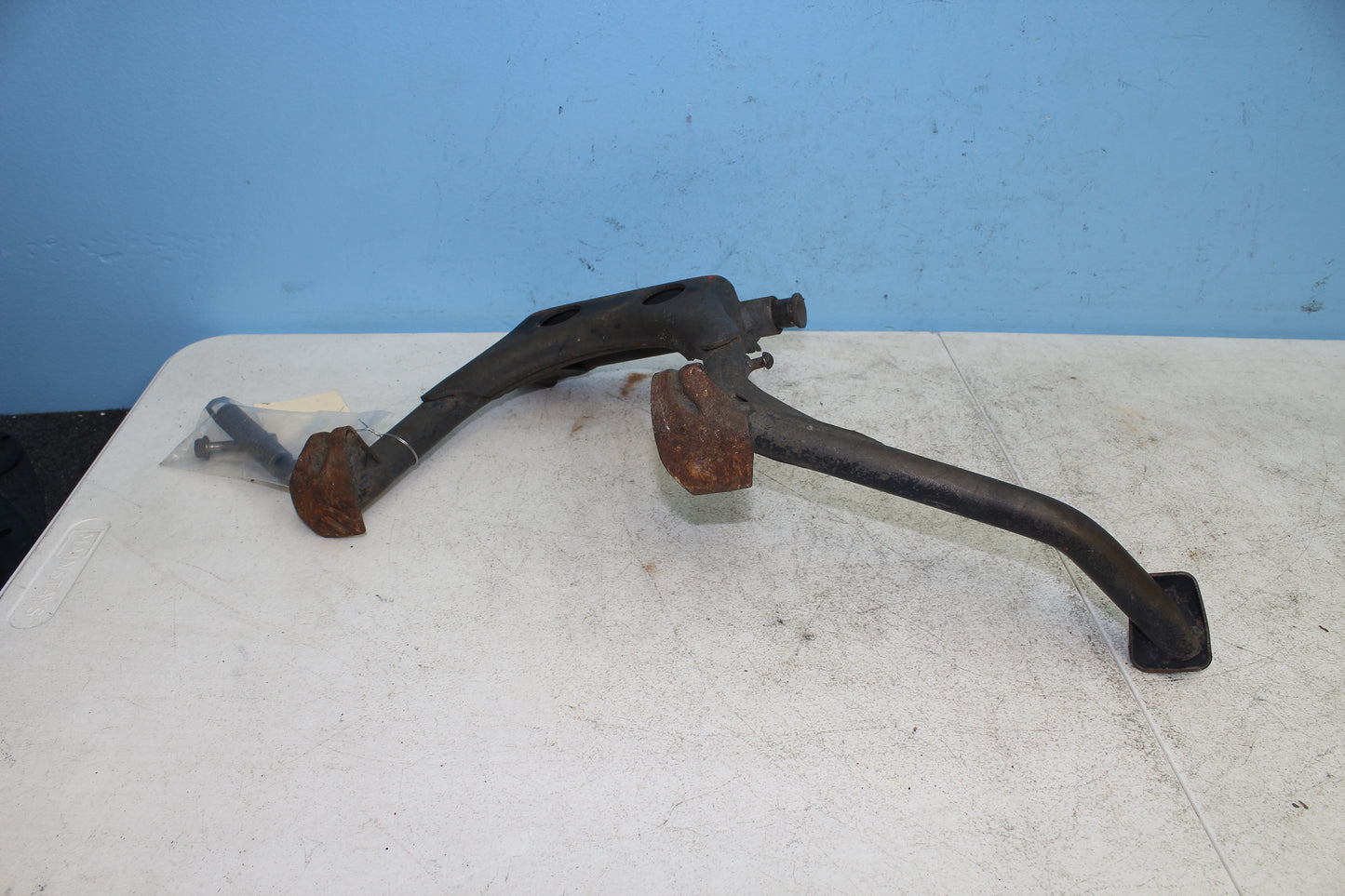88-00 Honda Goldwing GL1500 OEM Main Stand Kickstand 50500-MW5-000