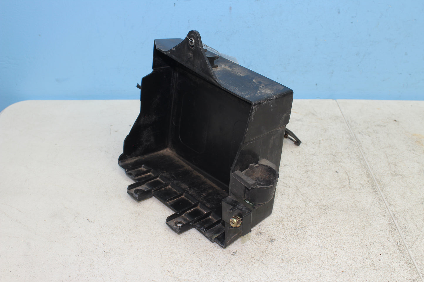 88-00 Honda Goldwing GL1500 OEM Battery Tray Box 50320-MN5-000 / 50325-MN5-000