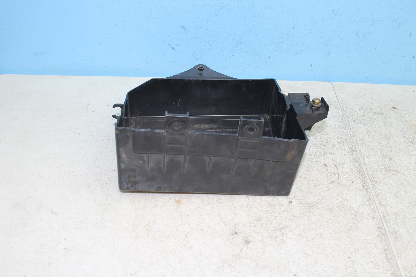 88-00 Honda Goldwing GL1500 OEM Battery Tray Box 50320-MN5-000 / 50325-MN5-000