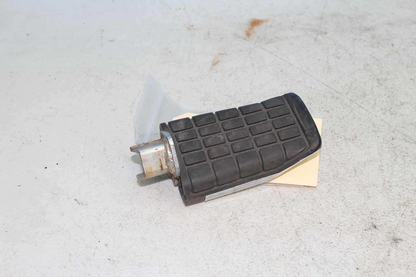 88-00 Honda Goldwing GL1500 OEM Right Driver Footpeg Foot Rest 50630-MT2-000