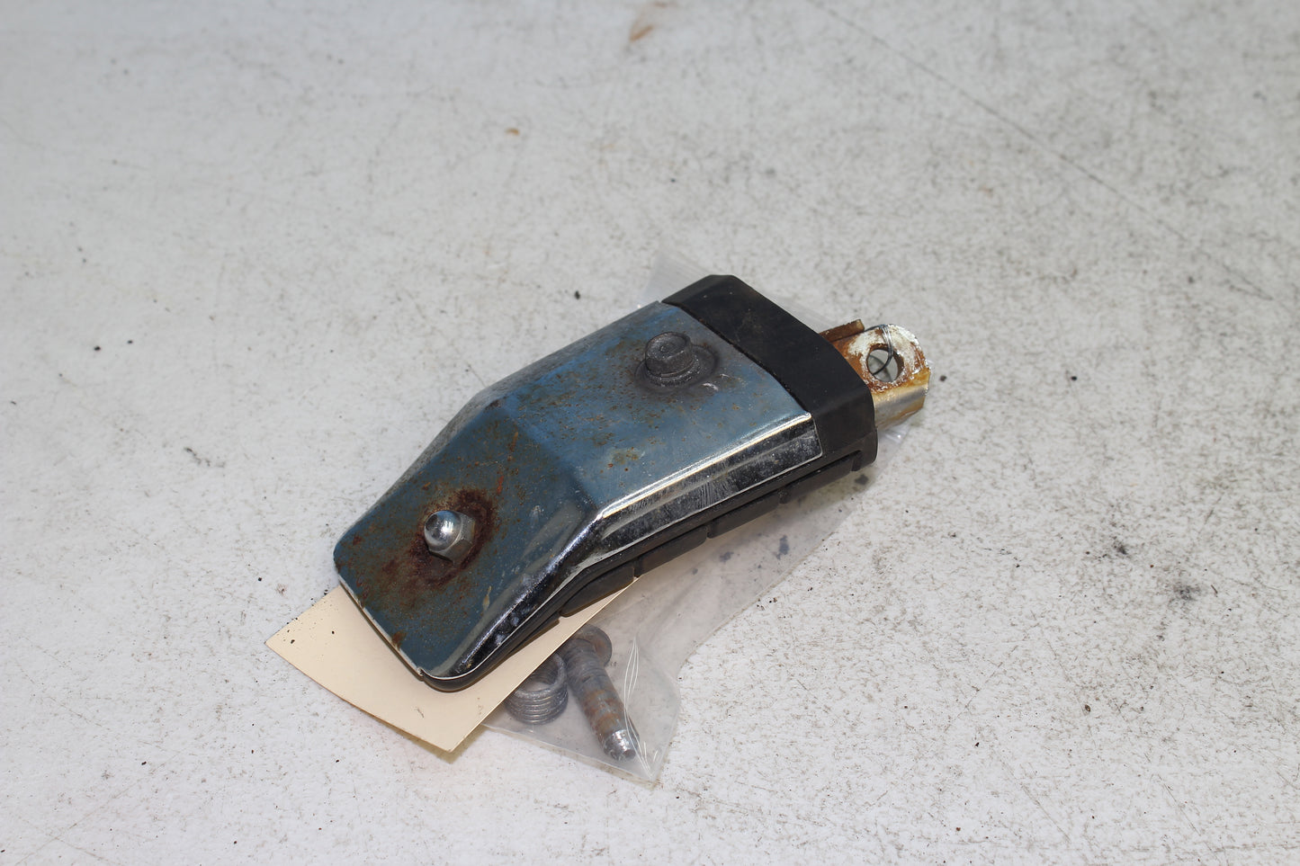 88-00 Honda Goldwing GL1500 OEM Right Driver Footpeg Foot Rest 50630-MT2-000