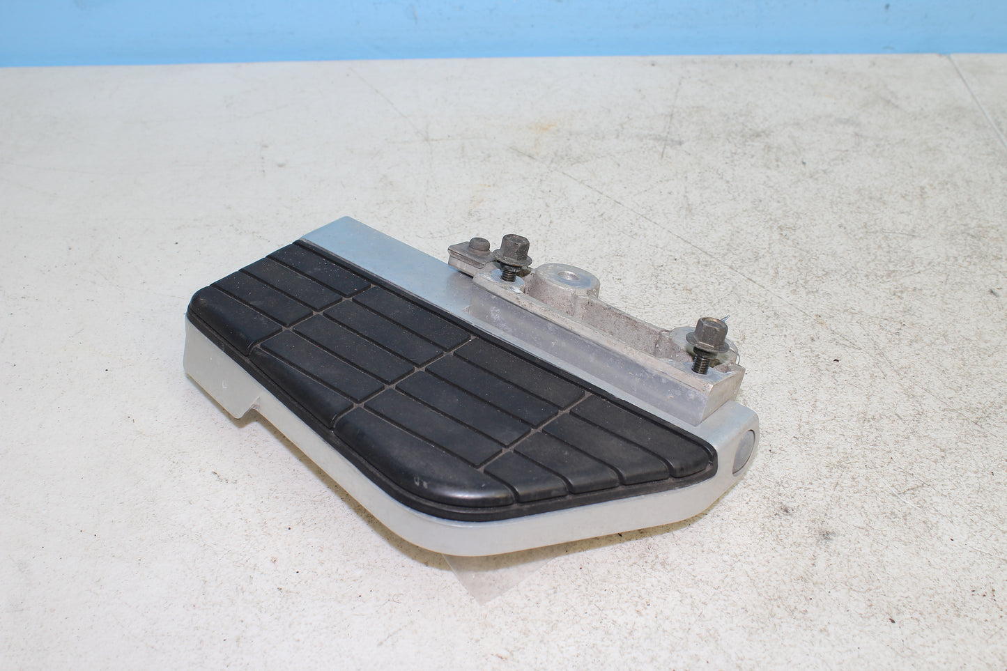 88-00 Honda Goldwing GL1500 OEM Rear Right Passenger Floorboard 50715-MW5-870