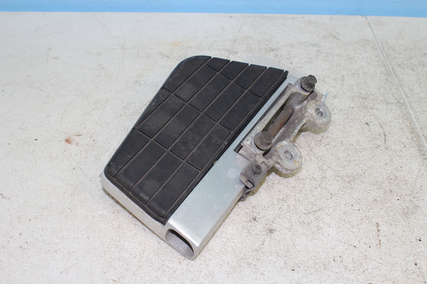 88-00 Honda Goldwing GL1500 OEM Rear Left Passenger Floorboard 50815-MW5-870