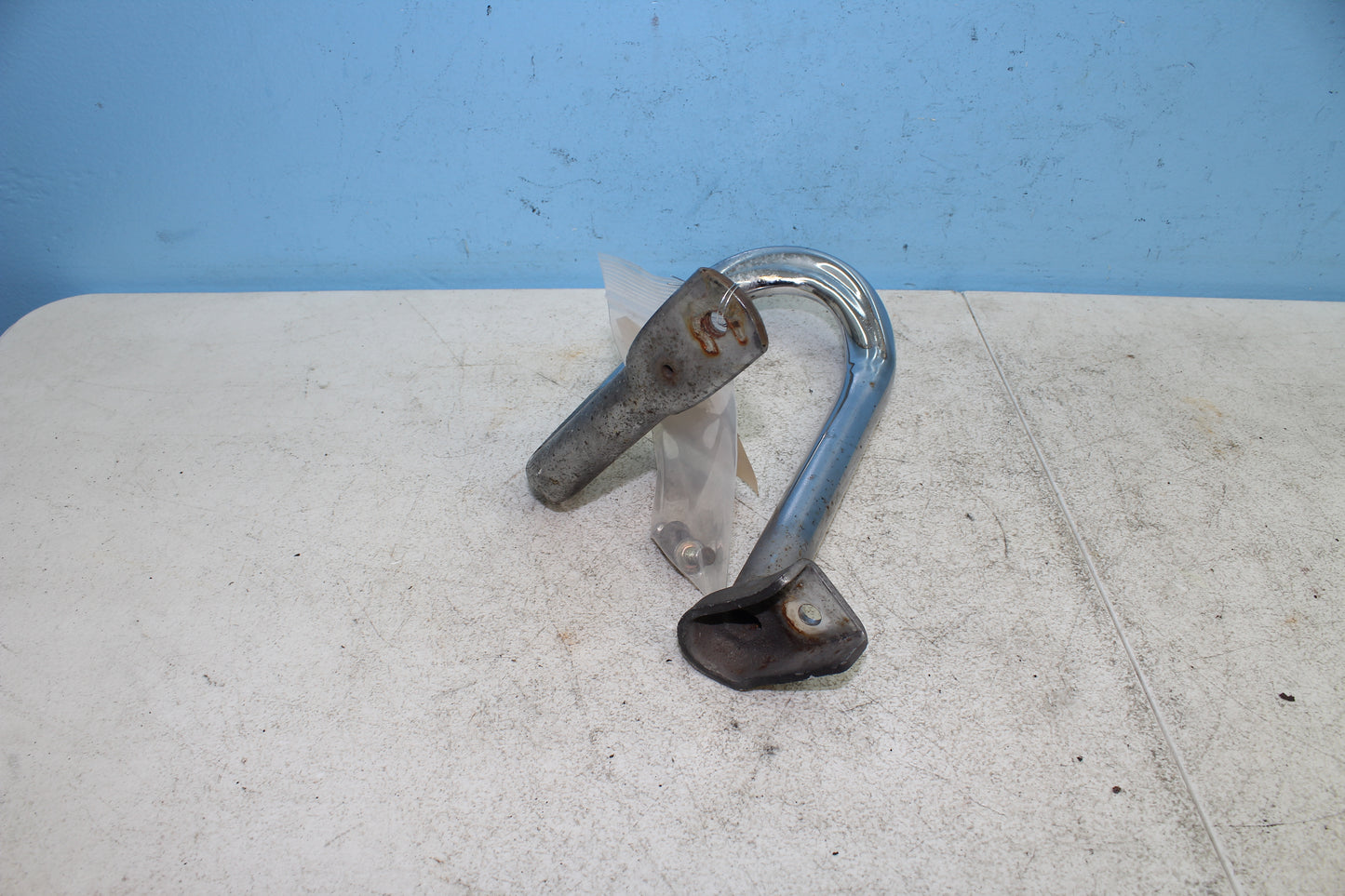 88-00 Honda Goldwing GL1500 OEM Rear Left Crash Bar Saddlebag Guide 84140-MN5-000