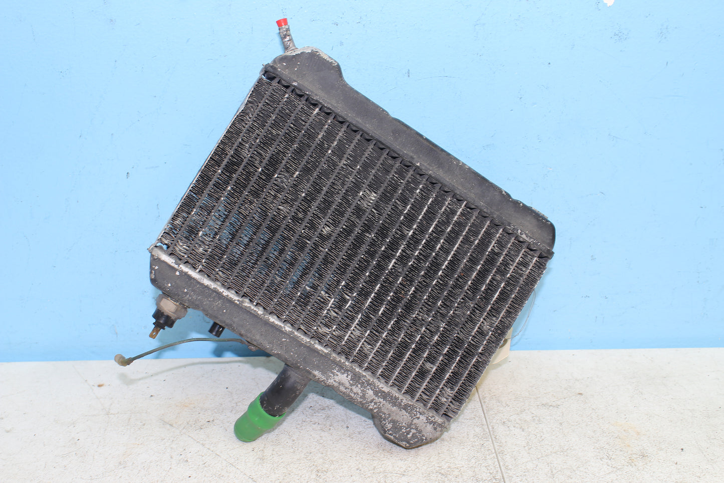 88-00 Honda Goldwing GL1500 OEM Left Radiator 19060-MT2-004