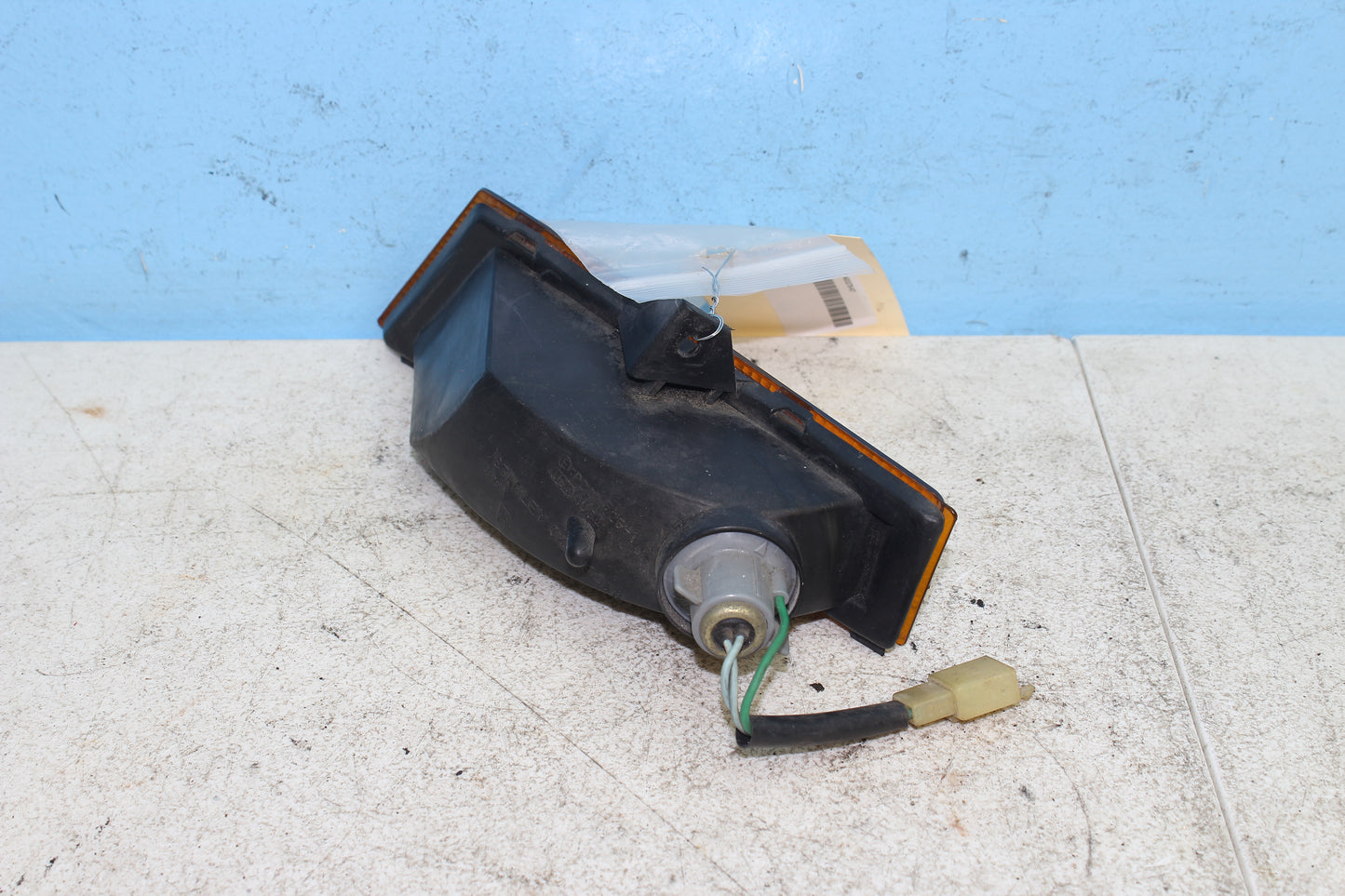 88-00 Honda Goldwing GL1500 OEM Right Front Turn Signal 33400-MN5-023
