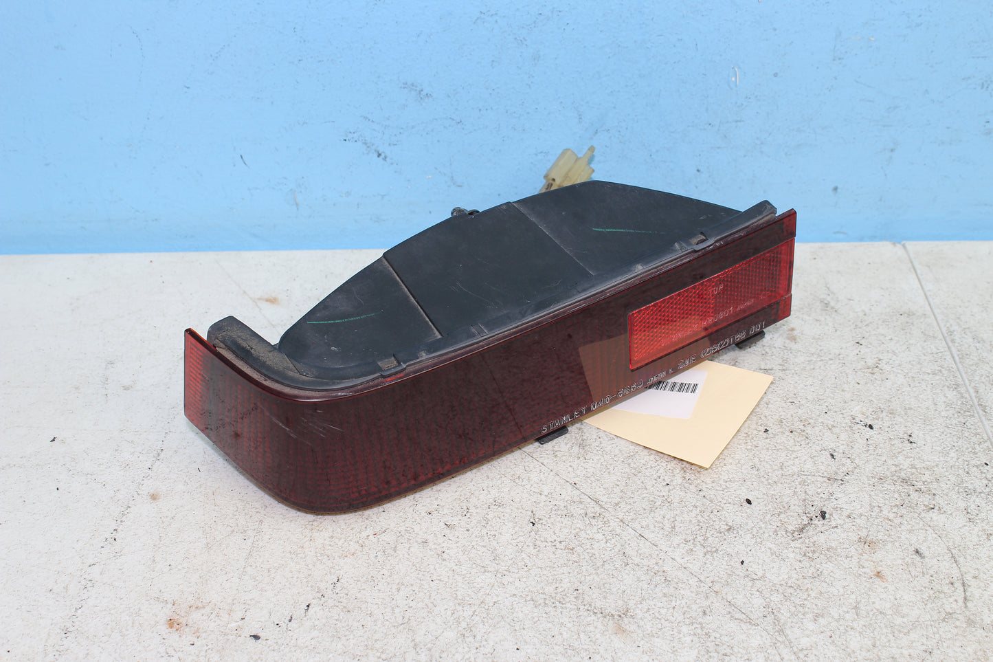 88-00 Honda Goldwing GL1500 OEM Left Tail Brake Light 33550-MN5-003