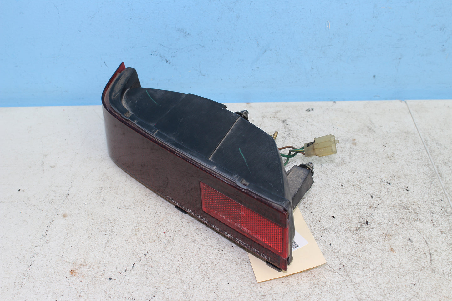 88-00 Honda Goldwing GL1500 OEM Left Tail Brake Light 33550-MN5-003