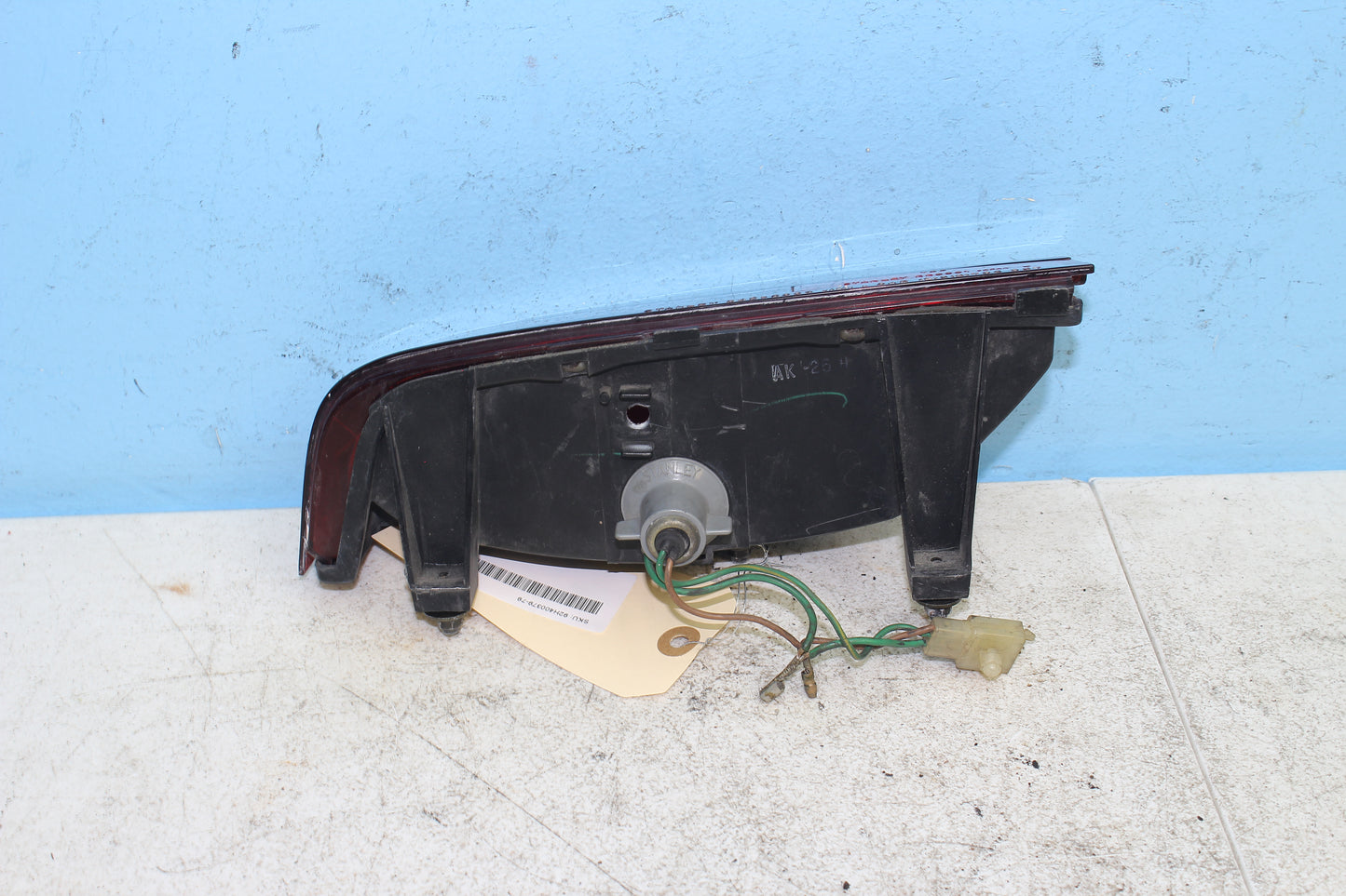 88-00 Honda Goldwing GL1500 OEM Left Tail Brake Light 33550-MN5-003