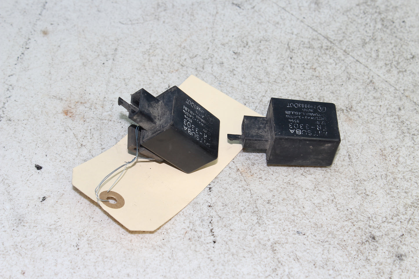 88-00 Honda Goldwing GL1500 OEM Flasher Turn Signal Relay FR-3303 Pair
