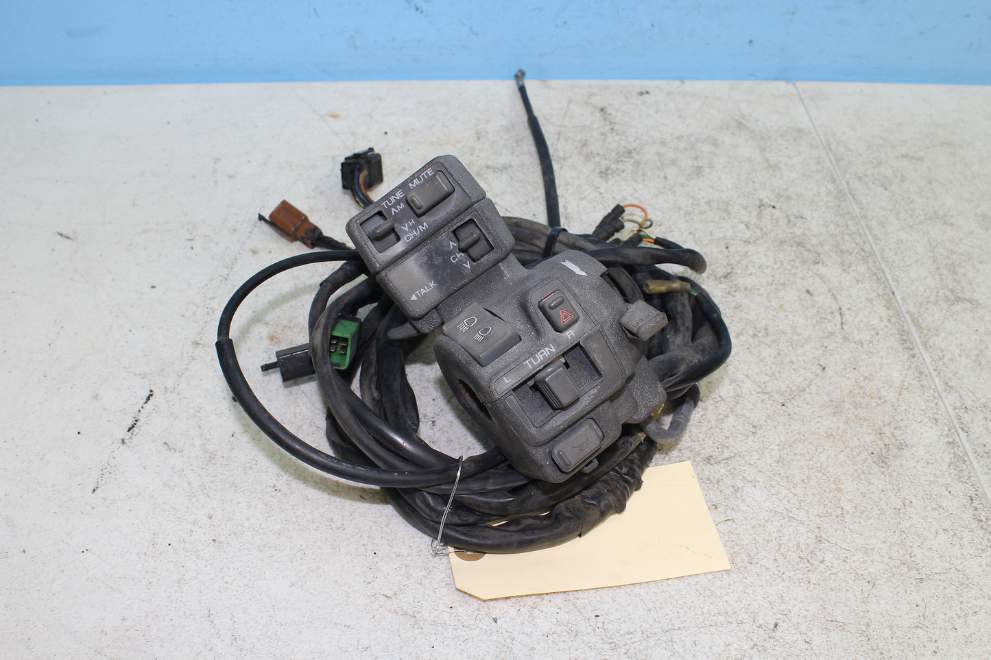 88-00 Honda Goldwing GL1500 OEM Left Control Blinker Horn Headlight Switch