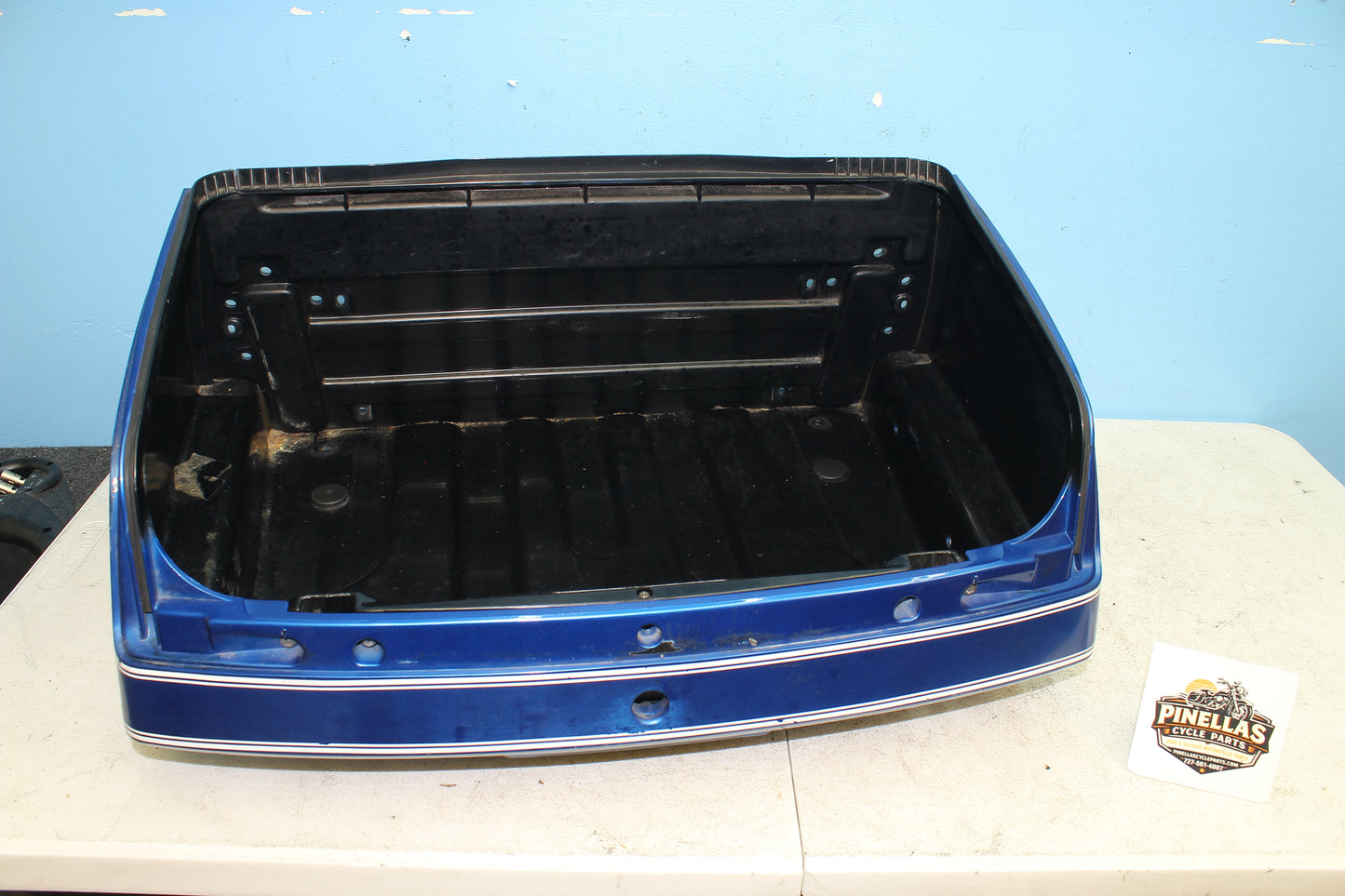88-00 Honda Goldwing GL1500 OEM Rear Trunk Base 80110-MN5-000 81112-MN5-000