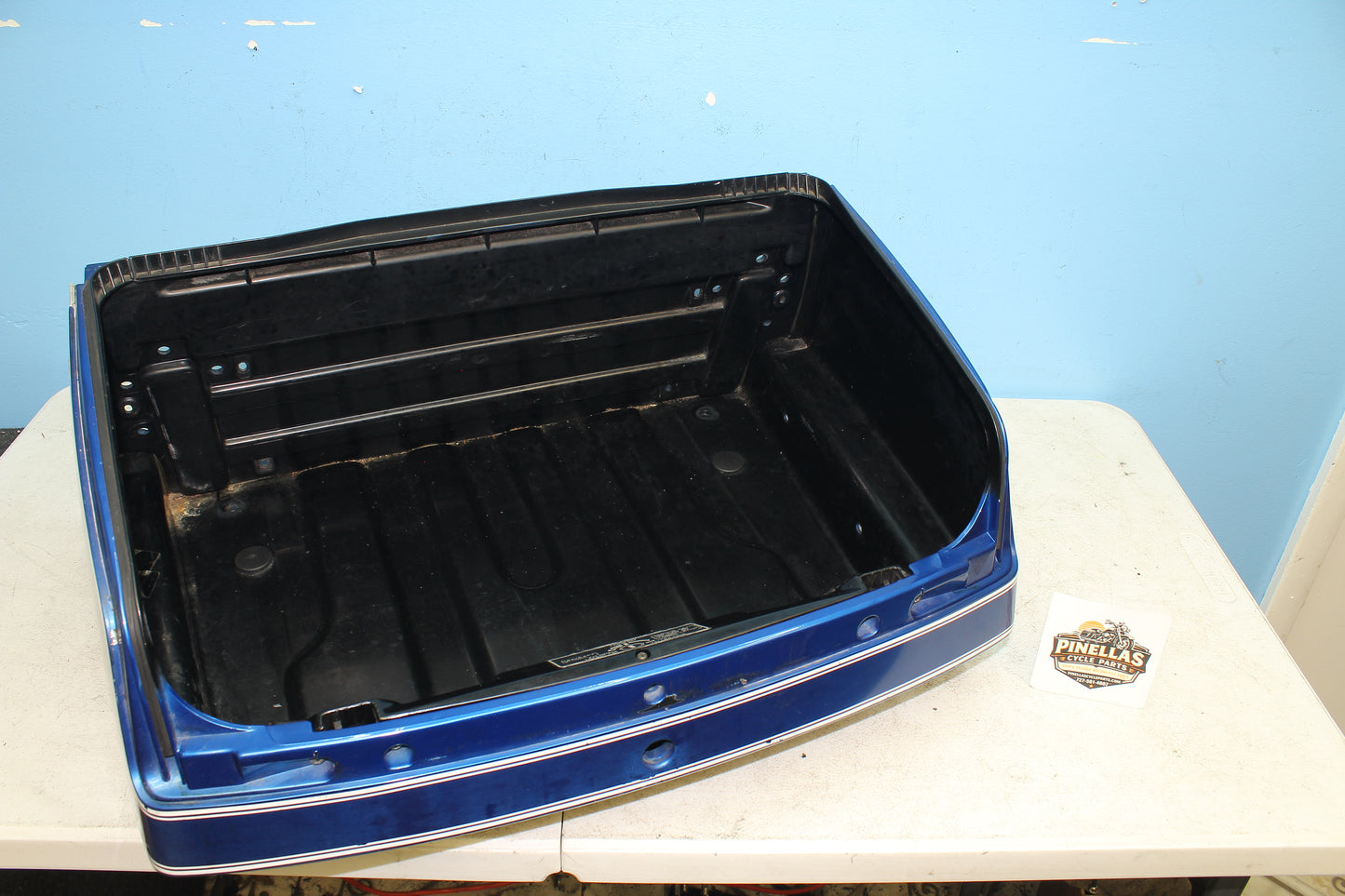 88-00 Honda Goldwing GL1500 OEM Rear Trunk Base 80110-MN5-000 81112-MN5-000