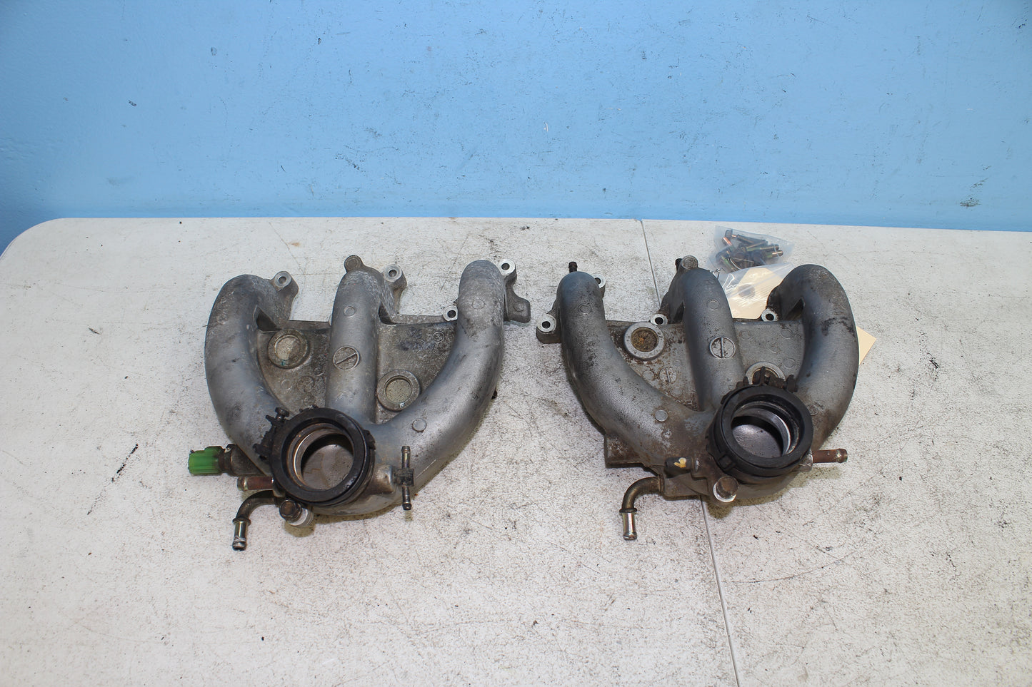 88-00 Honda Goldwing GL1500 OEM Intake Manifold Set 17120-MY4-000 / 17110-MY4-000
