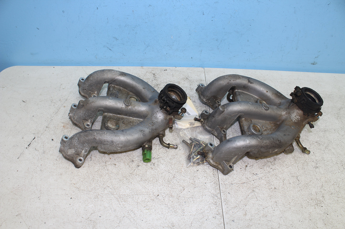 88-00 Honda Goldwing GL1500 OEM Intake Manifold Set 17120-MY4-000 / 17110-MY4-000