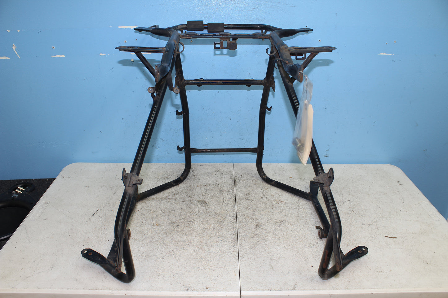 88-00 Honda Goldwing GL1500 OEM Rear Sub Frame Saddlebag Trunk Mount 84100-MN5-610