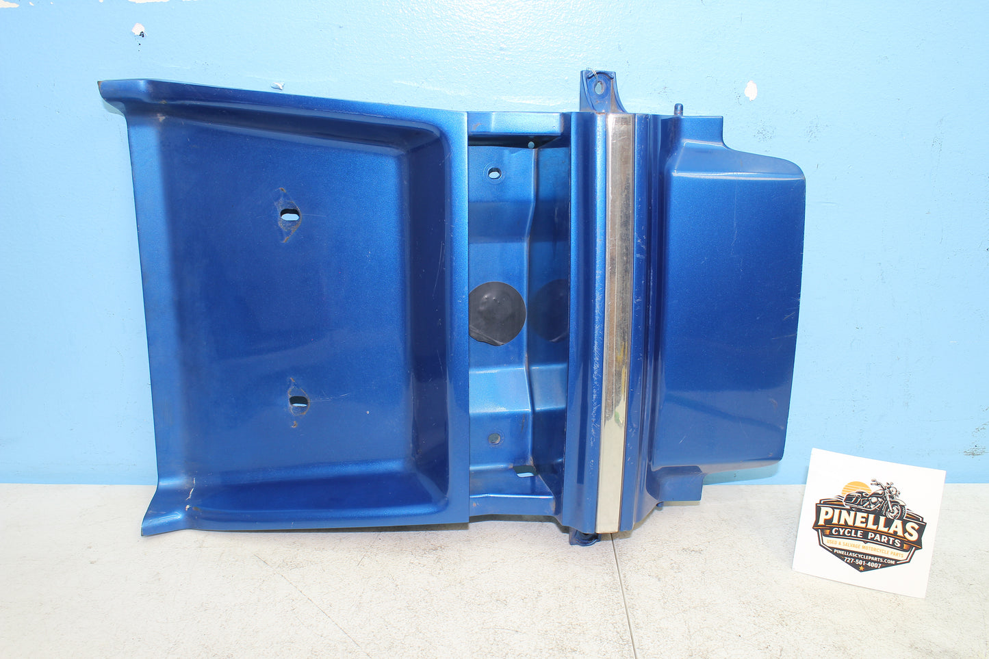 88-00 Honda Goldwing GL1500 OEM Rear Center Fender Panel 80100-MN5-0000