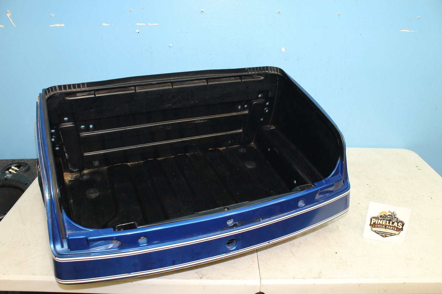 88-00 Honda Goldwing GL1500 OEM Rear Trunk Base 80110-MN5-000 81112-MN5-000