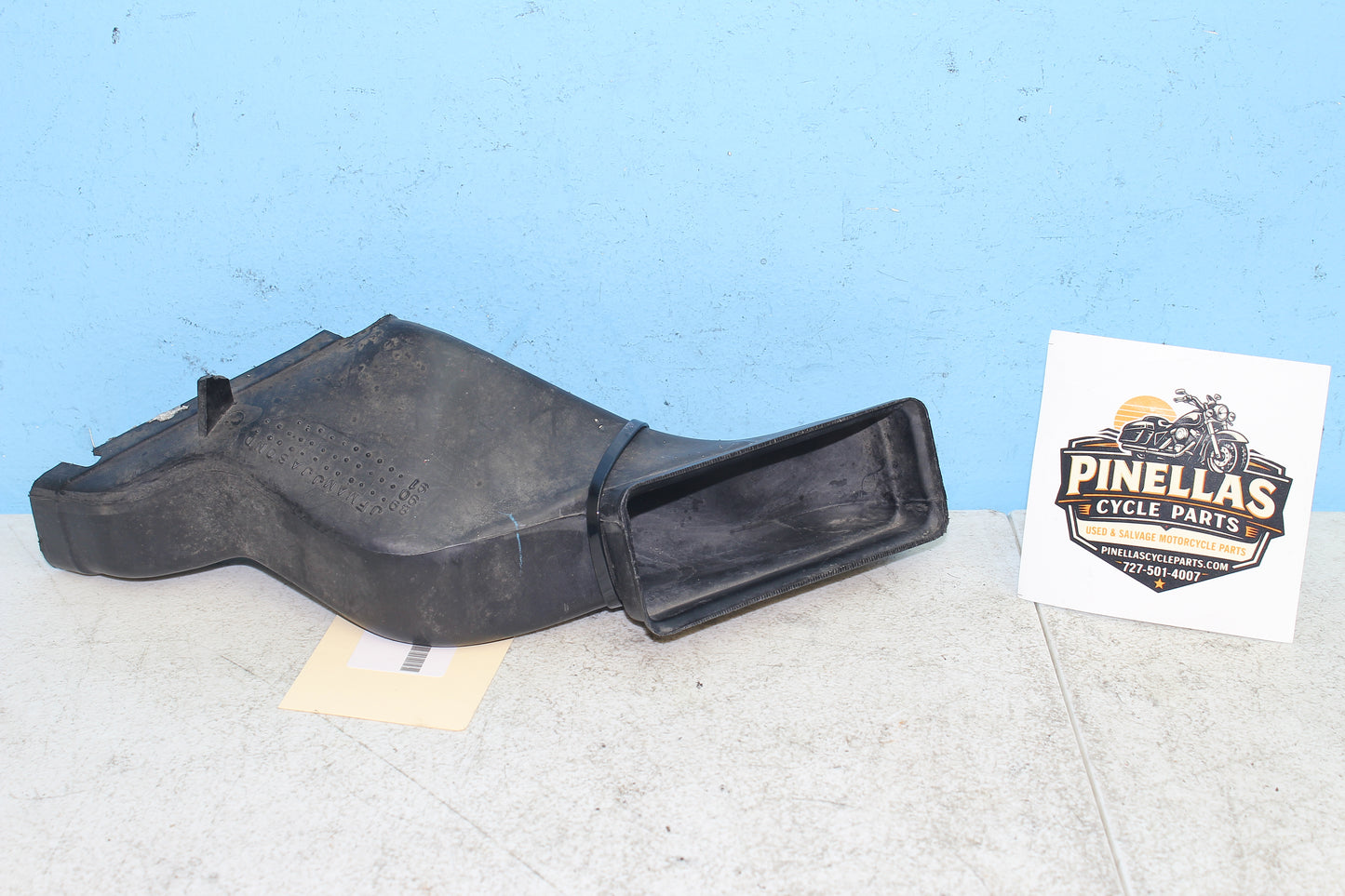 88-00 Honda Goldwing GL1500 OEM Right Upper Air Vent Duct 64275-MN5-000 *DMG*