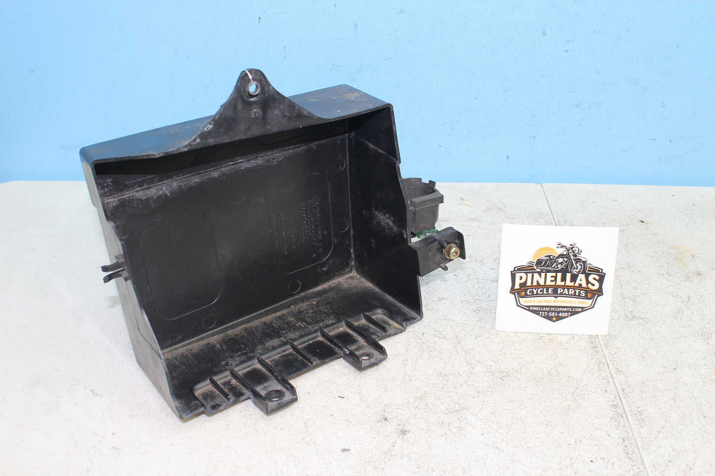 88-00 Honda Goldwing GL1500 OEM Battery Tray Box 50320-MN5-000 / 50325-MN5-000