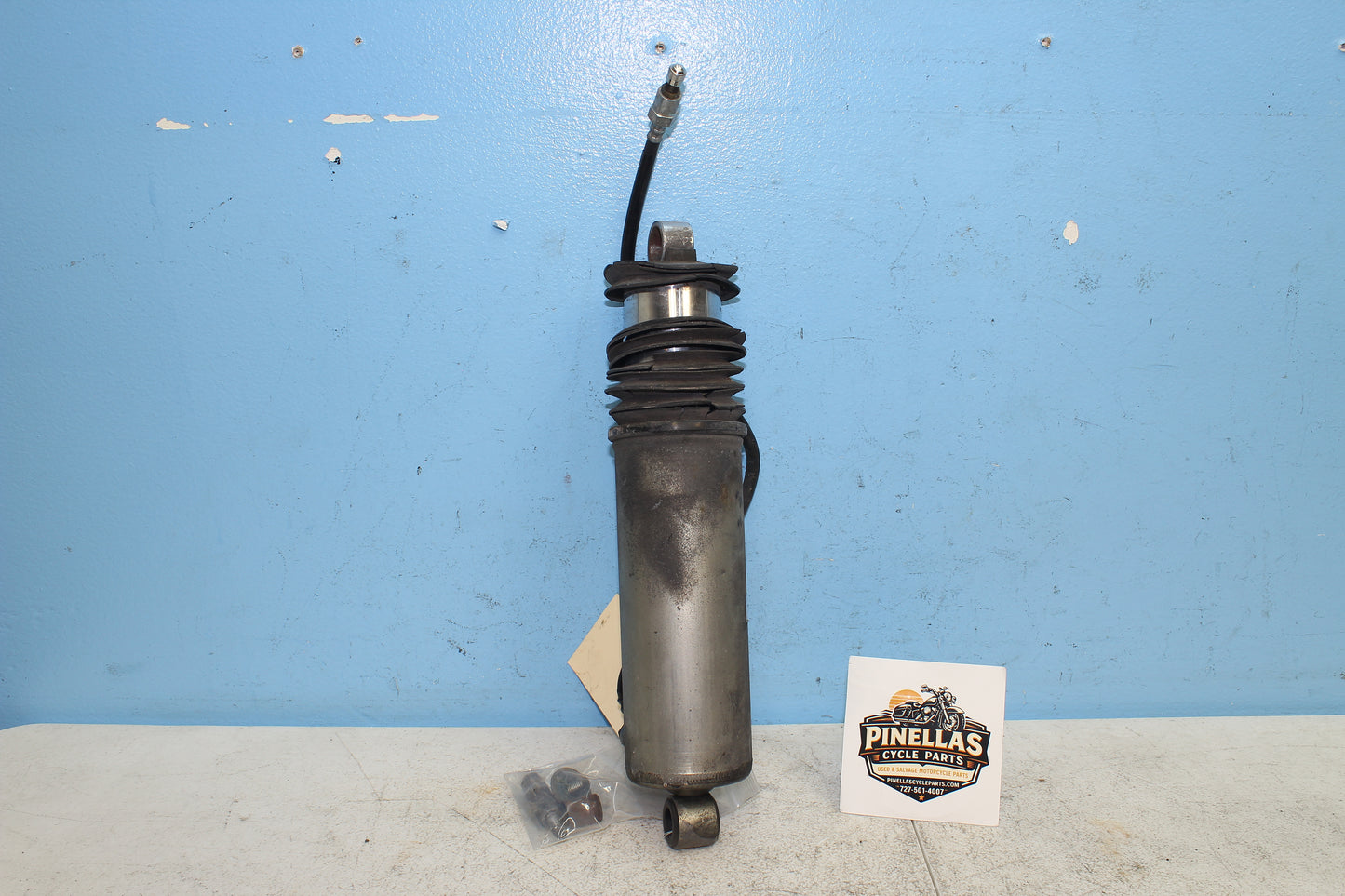 88-00 Honda Goldwing GL1500 OEM Rear Right Air Shock 52400-MW5-871