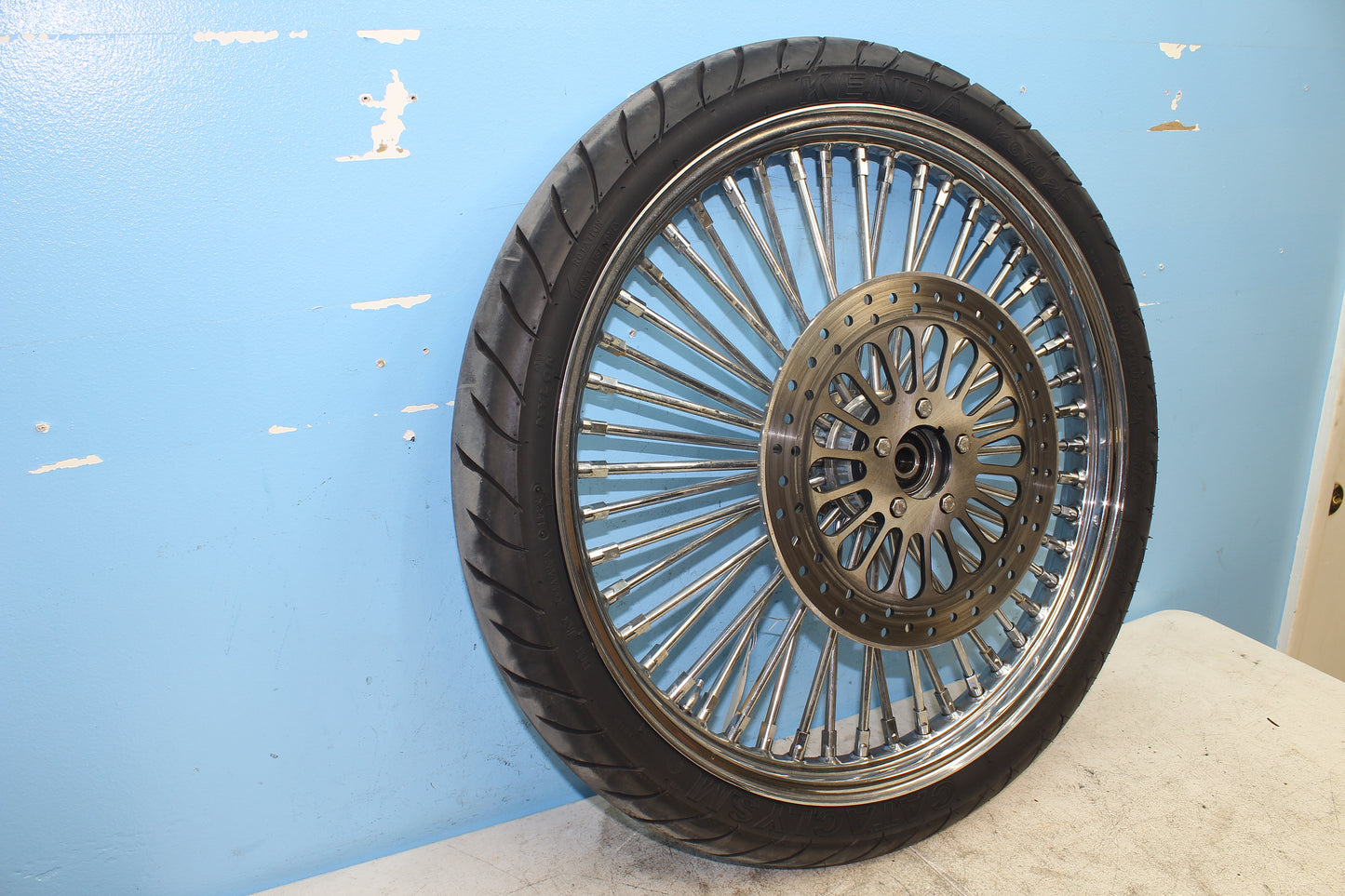 1993-2005 Harley Davidson Dyna Wide Glide OEM Front Wheel w/ Rotor 43671-05A