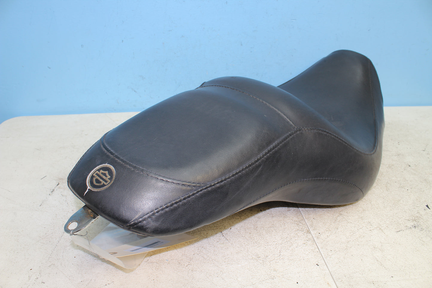 2000-2003 Harley Davidson Dyna Low Rider FXDL OEM 2-up Seat 52174-01
