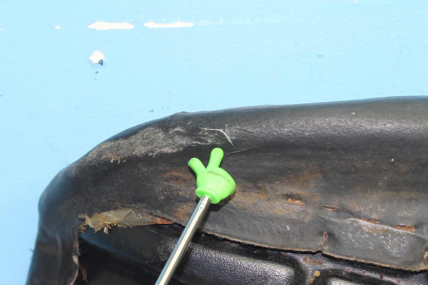 2000-2003 Harley Davidson Dyna Low Rider FXDL OEM 2-up Seat 52174-01