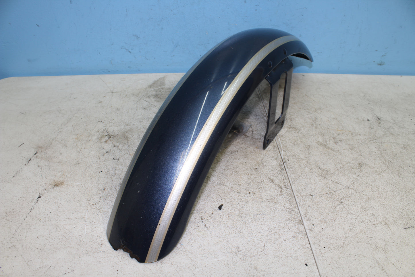 00-03 Harley Davidson Dyna Low Rider FXDL OEM Front Fender 58998-83E *DMG RUST*