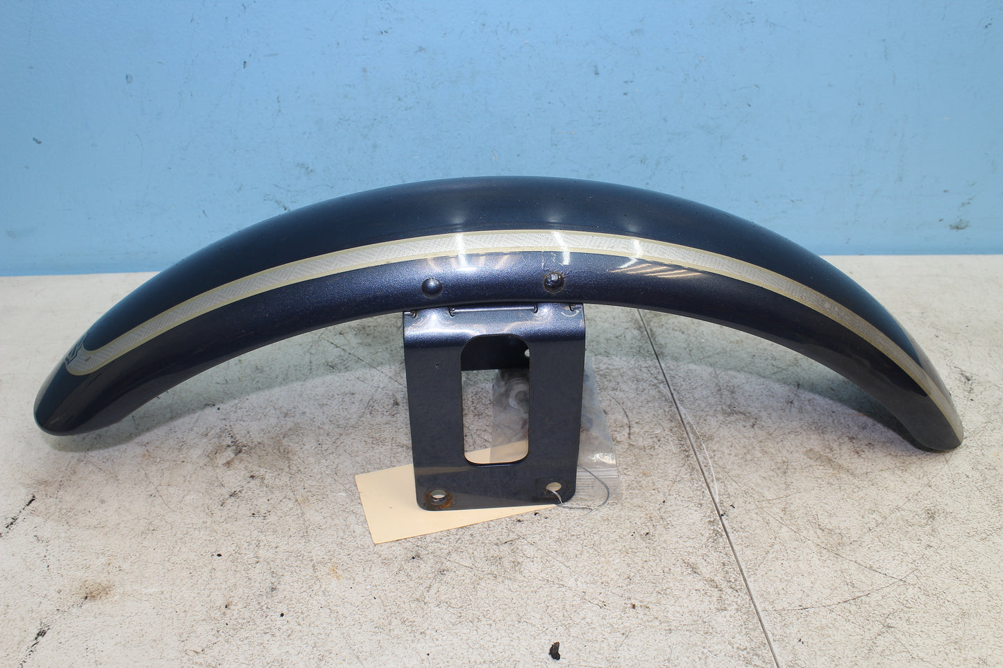 00-03 Harley Davidson Dyna Low Rider FXDL OEM Front Fender 58998-83E *DMG RUST*