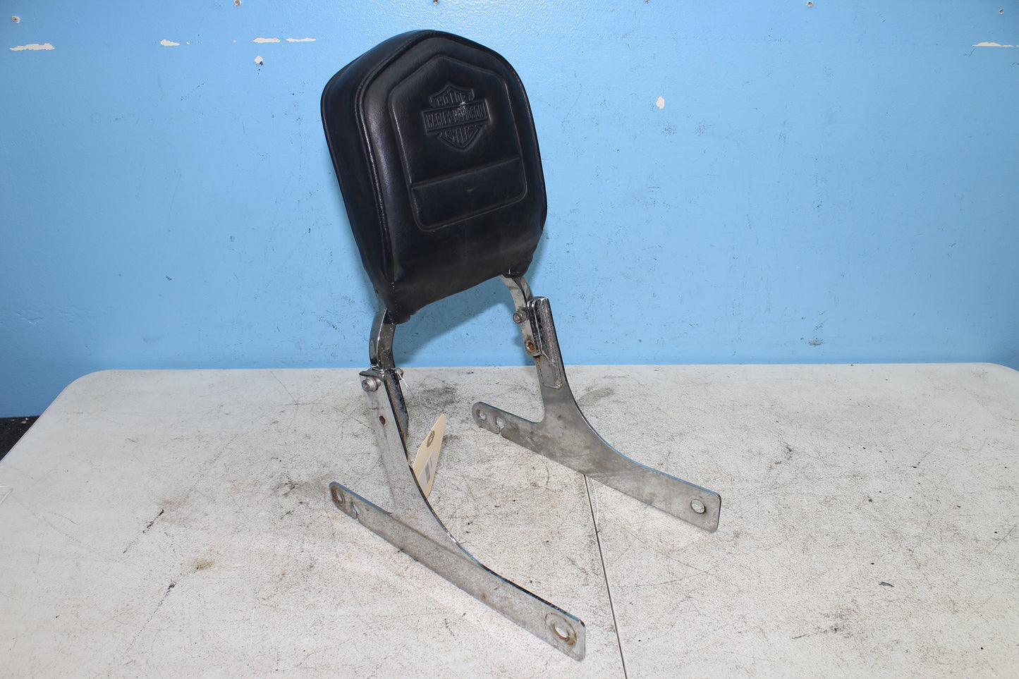 00-03 Harley Davidson Dyna Low Rider Sissy Bar / Passenger Backrest 52412-79A
