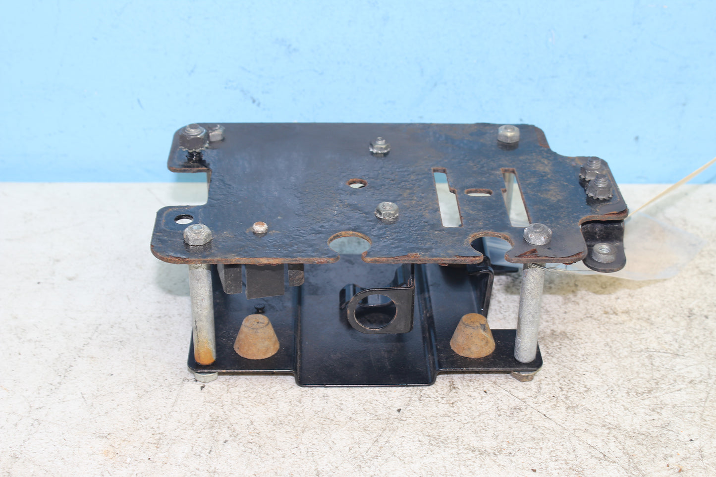 2000-2003 Harley Davidson Dyna Low Rider FXDL OEM Electrical Fuse Panel Assembly
