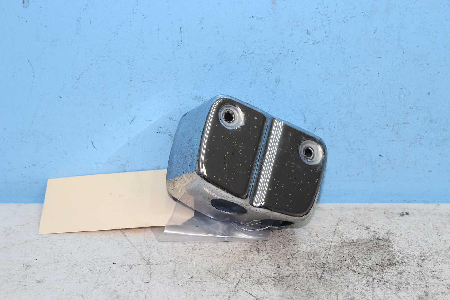 2000-2003 Harley Davidson Dyna Low Rider FXDL OEM Ignition Coil Cover 31644-99
