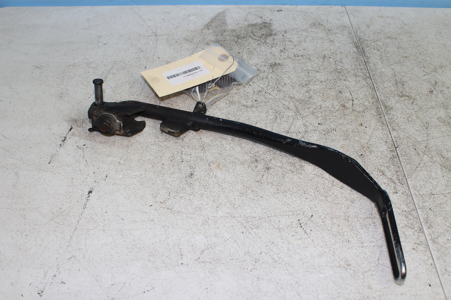 2000-2003 Harley Davidson Dyna Low Rider FXDL Kickstand / Side Stand 49704-90H