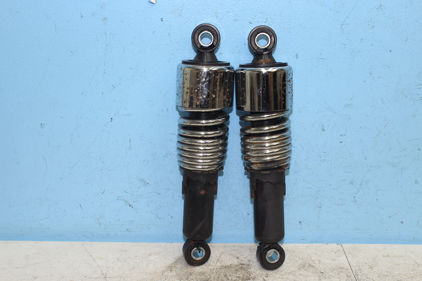 2000-2003 Harley Davidson Dyna Low Rider FXDL OEM Rear Shocks (PAIR) 54615-01